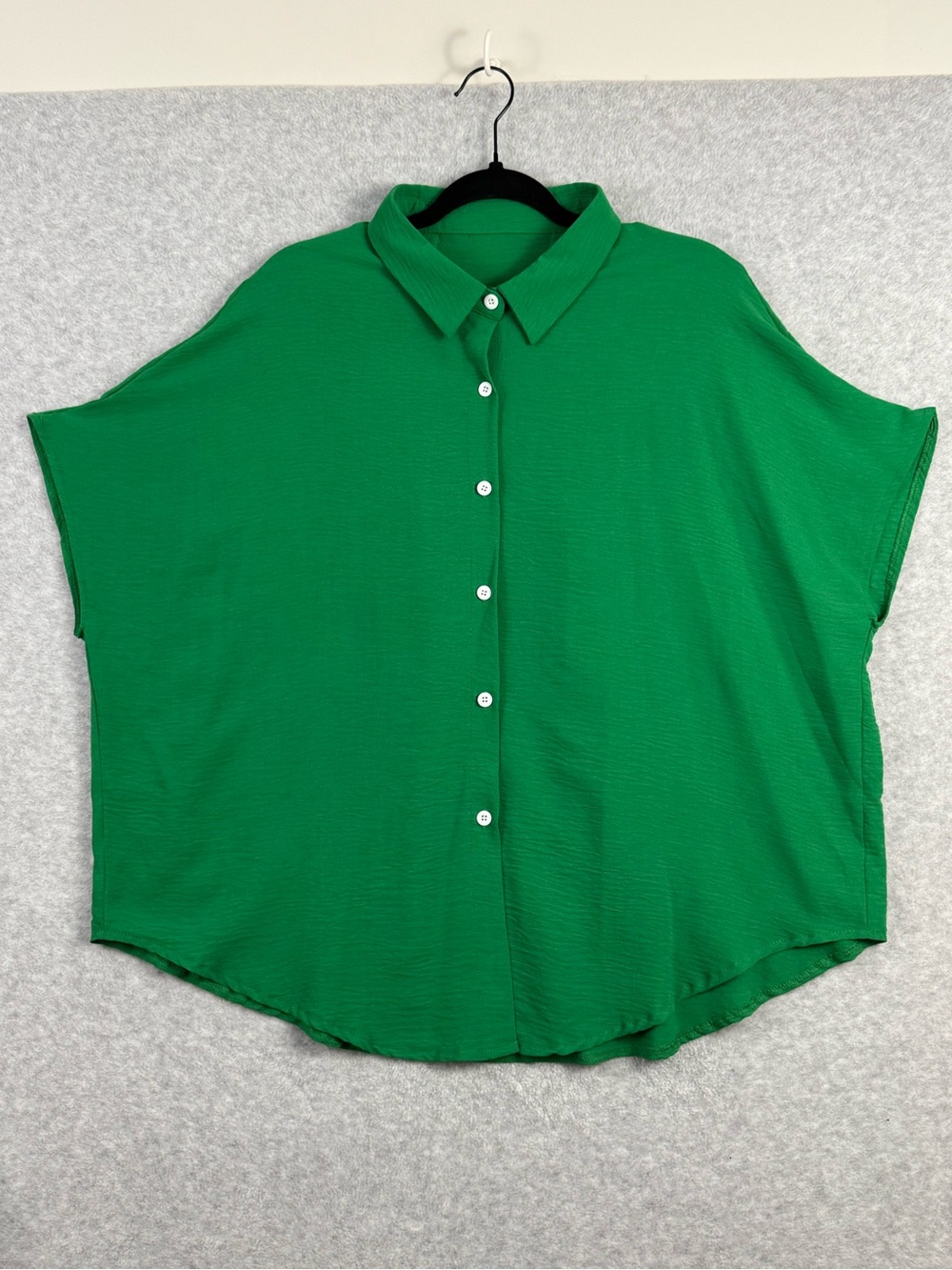 Women’s Oversized Kelly Green button Front Crinkle Blouse Dolman Sleeve L/XL